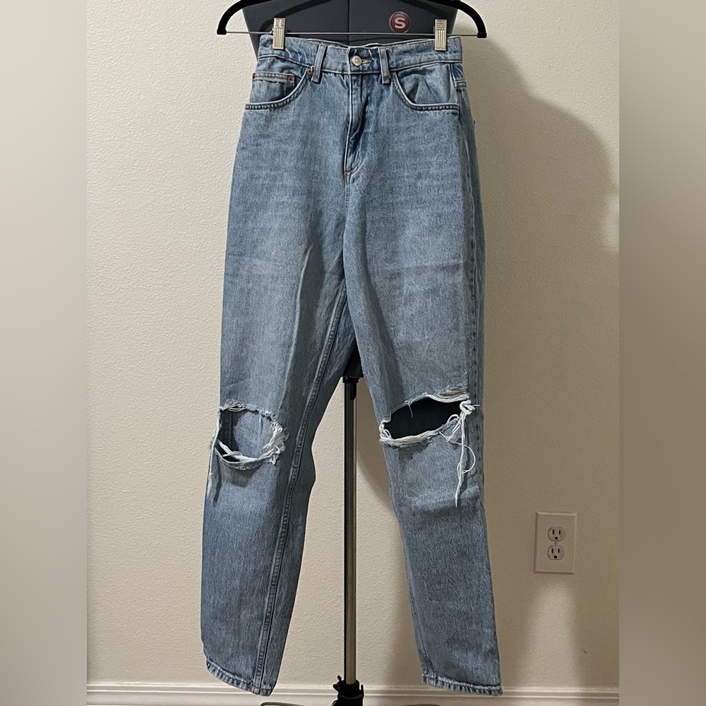 New ASOS High Rise Mom Jeans - Picture 2 of 4